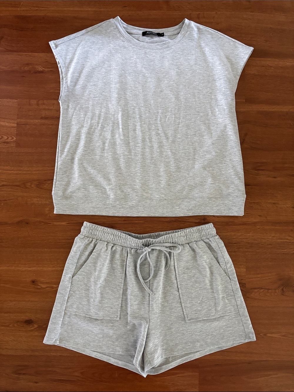 Matching set, light grey, size L, like new